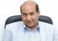 تكريم طارق الشناوي بجائزة الإنجاز النقدي في مهرجان كان