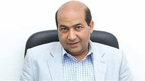 تكريم طارق الشناوي بجائزة الإنجاز النقدي في مهرجان كان