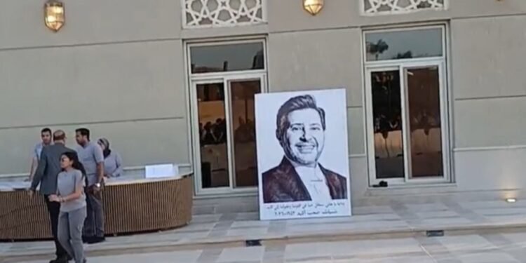 بدء عزاء أمير الغناء هاني شاكر بحضور نجوم الفن والإعلام