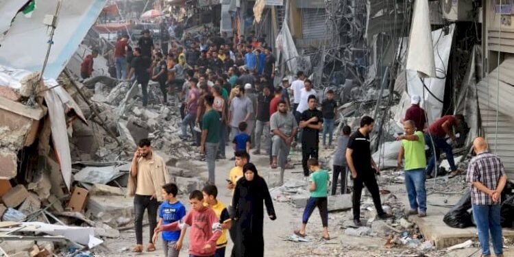 الأمم المتحدة تطلق حملة لإزالة النفايات ومكافحة القوارض في غزة