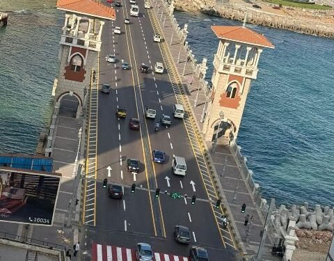 من ستانلي لمحطة الرمل..مرور الإسكندرية يرفع كفاءة الشوارع لاستقبال المصطافين