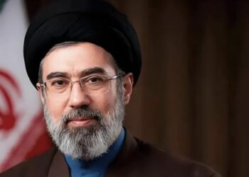 الخارجية الإيرانية: المرشد مجتبى خامنئي يدير الأوضاع ولا قرار دون موافقته