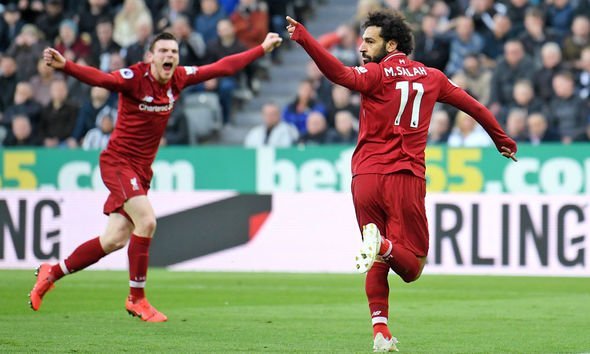 ليفربول يعلن رسمياً عن برنامج تكريم تاريخي لـ محمد صلاح وروبرتسون في أنفيلد