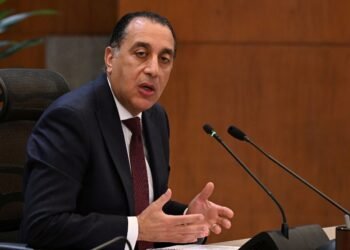 رئيس الوزراء يطلق جولة موسعة بالجيزة لتفقد المشروعات الخدمية