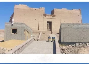 وزير السياحة يوقف أعمال الأكشاك أمام معبد كلابشة بأسوان ويشكل لجنة فنية عاجلة