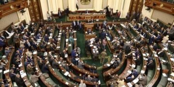 مقترح برلماني لتنظيم الشقق الفندقية وزيادة الإيرادات السياحية.