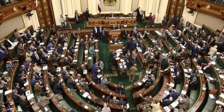 مقترح برلماني لتنظيم الشقق الفندقية وزيادة الإيرادات السياحية.