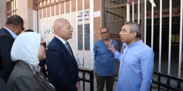 ​محافظ القاهرة يتفقد لجان الثانوية العامة بمدرسة تحيا مصر
