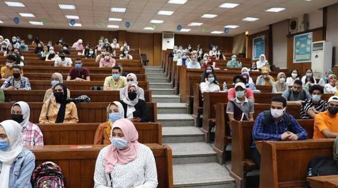 عقوبات تصل للفصل النهائي.. جامعة القاهرة الأهلية تكشف تفاصيل مخالفات الطلاب