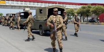 رئيس أركان الجيش الباكستاني: ملتزمون بتعزيز التعاون الدفاعي مع لبنان