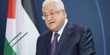 الرئيس الفلسطيني يحذر من خطورة الاستهداف الإسرائيلي لكنائس القدس الشرقية