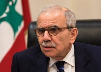 لبنان يرحب بقرار الإمارات السماح بسفر مواطنيها