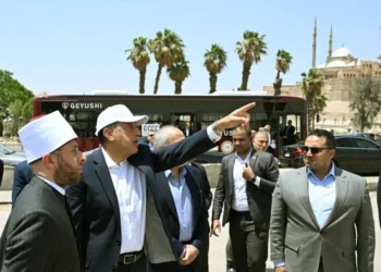 مدبولي يتابع ترميم مسجد المسبح والمآذن التاريخية بمنطقة السيدة عائشة