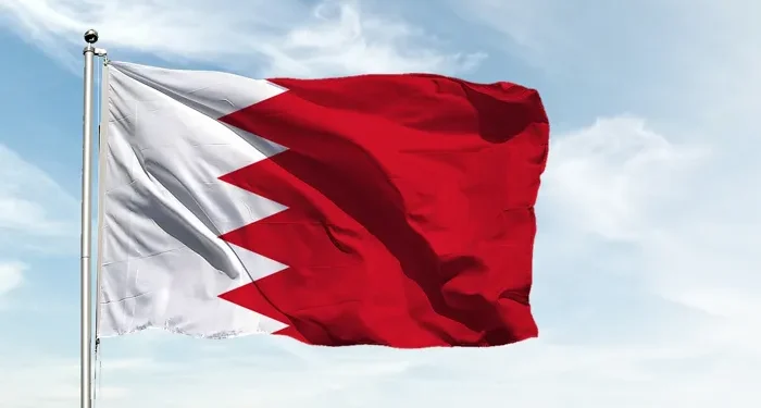 البحرين تطلق صفارات الإنذار وتدعو المواطنين والمقيمين للتوجه إلى أماكن آمنة