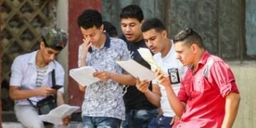 طلاب الدبلومات الفنية يواصلون أداء امتحان العام الدراسى 2026