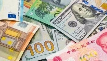 استقرار سعر الدولار أمام الجنيه في بداية تعاملات الجمعة