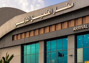 استمرارًا لانتعاش السياحة.. مطار العلمين يستقبل أول رحلة أذربيجانية قادمة من باكو