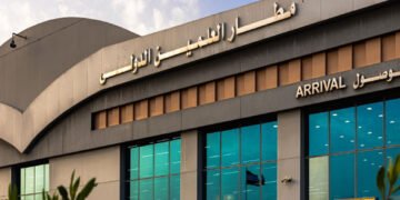استمرارًا لانتعاش السياحة.. مطار العلمين يستقبل أول رحلة أذربيجانية قادمة من باكو