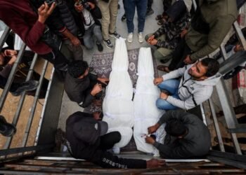 صحة غزة: 932 شهيدًا بالقطاع منذ وقف إطلاق النار