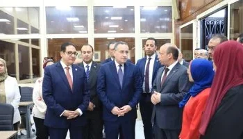 وزير التعليم العالي ورئيس جامعة القاهرة يفتتحان مشروعات طبية بقصر العيني