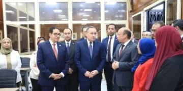 وزير التعليم العالي ورئيس جامعة القاهرة يفتتحان مشروعات طبية بقصر العيني