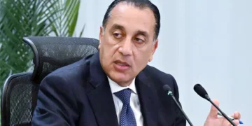 مدبولي يشدد على دعم توطين صناعة الدواء وزيادة المكون المحلي