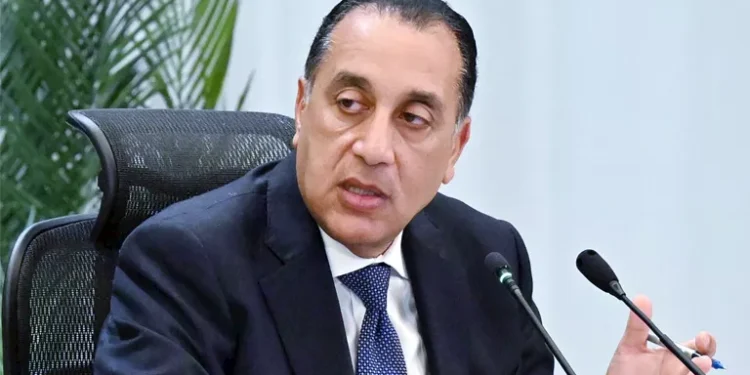 مدبولي يشدد على دعم توطين صناعة الدواء وزيادة المكون المحلي
