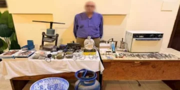 الداخلية تضبط فني انتحل صفة طبيب أسنان وأدار عيادة غير مرخصة بالقاهرة