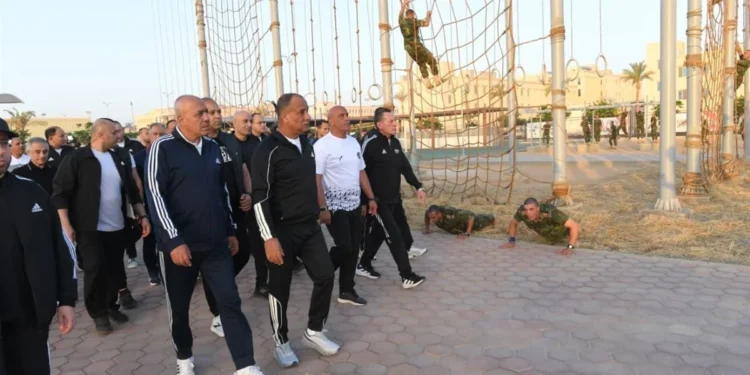 وزير الدفاع وعدد من الوزراء يتفقدون الإعداد والتأهيل بالأكاديمية العسكرية