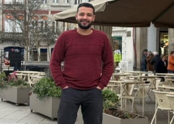 الشاب أحمد دهب