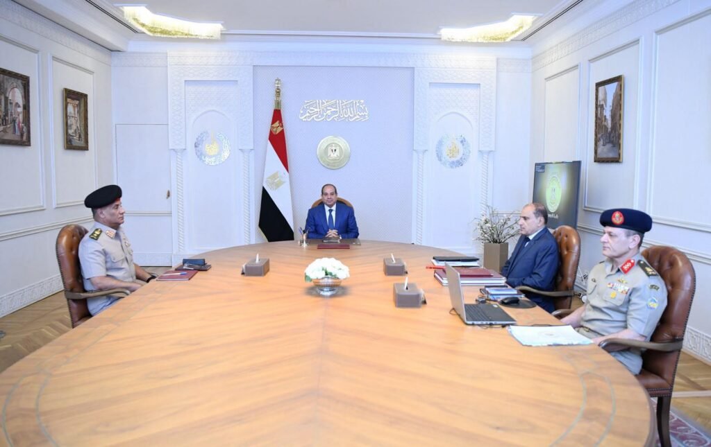 السيسي يتابع مشروعات القوات المسلحة القومية ويؤكد سرعة التنفيذ وفق أعلى معايير الكفاءة