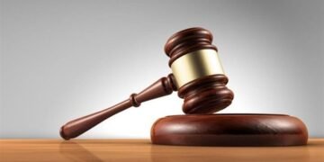 السجن 15 عامًا لـ4 متهمين بسرقة أغطية بالوعات الصرف الصحي في قنا