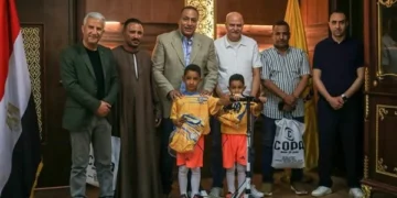 الإسماعيلي يُكرّم طفلين ضحّيا بمدخراتهما من أجل النادي ويهديهما “سكوتر”