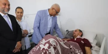 محافظ شمال سيناء يزور الجرحى والمرضى الفلسطينيين بمستشفى الشيخ زويد المركزي