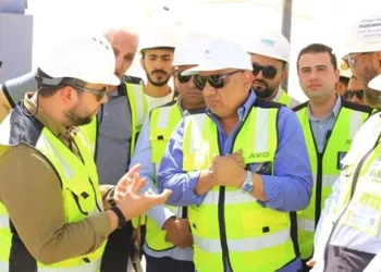 جولة موسعة لوزير الكهرباء في أسوان لمتابعة أكبر مشروعات الطاقة الشمسية وتخزين الكهرباء