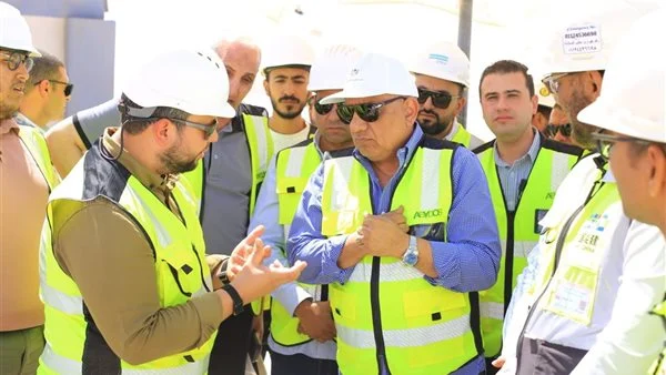 جولة موسعة لوزير الكهرباء في أسوان لمتابعة أكبر مشروعات الطاقة الشمسية وتخزين الكهرباء