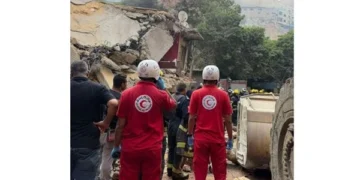 الهلال الأحمر المصري يتدخل لتقديم الدعم في حريق منطقة الدمراني بمنشية ناصر بالقاهرة