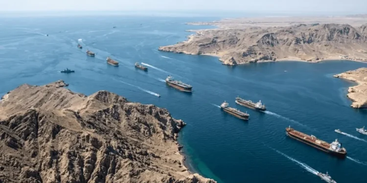 إيران: إدارة مضيق هرمز ستكون بالتنسيق مع سلطنة عُمان