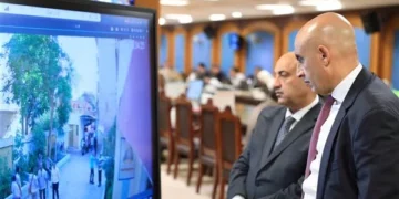 وزير التعليم يتابع انتظام أول أيام امتحانات الثانوية العامة من غرفة العمليات المركزية بالوزارة