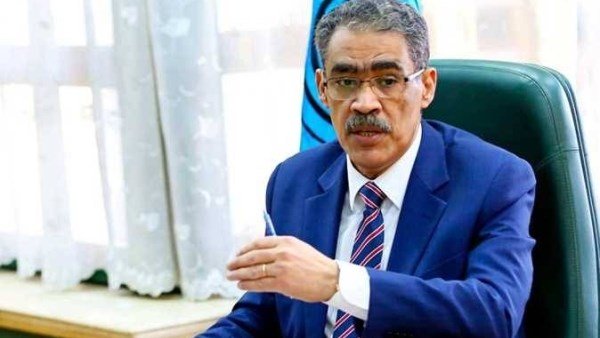 ضياء رشوان ينفي تعيين مستشارين بوزارة الدولة للإعلام