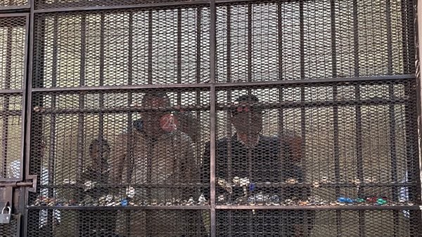 بينهم موظفون عموميون.. تأجيل استئناف 16 متهمًا في قضية رشوة الجمارك الكبرى