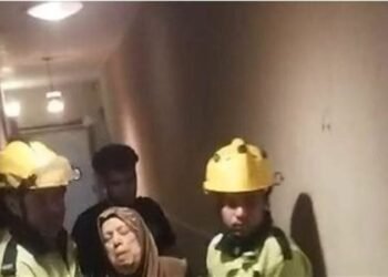 في لفتة إنسانية.. الحماية المدنية تنقل مريضة إلى المستشفى بعد استغاثتها