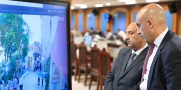 وزير التعليم يتابع انتظام امتحانات الثانوية العامة ويشدد على تطبيق الإجراءات بحسم