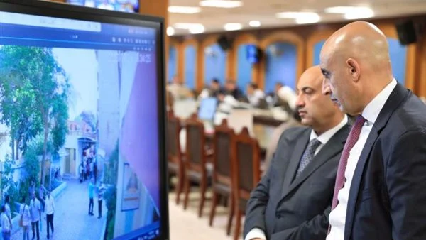 وزير التعليم يتابع انتظام امتحانات الثانوية العامة ويشدد على تطبيق الإجراءات بحسم