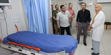 محافظ المنوفية يفاجئ مستشفى السادات المركزي ويحيل المدير الإداري و75 من العاملين للتحقيق