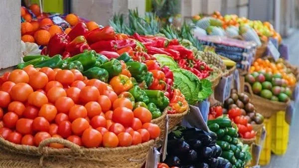 أسعار الخضراوات والفاكهة اليوم الخميس 11 يونيو 2026 في سوق العبور للجملة