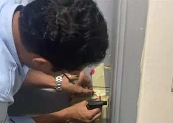 الصحة تغلق عيادة غير مرخصة بالشيخ زايد وتضبط صيدلانية تنتحل صفة طبيبة بشرية