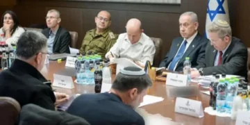بعد الهجوم الإيراني.. إلغاء الدراسة في أنحاء إسرائيل وتعليمات بالبقاء قرب الملاجئ