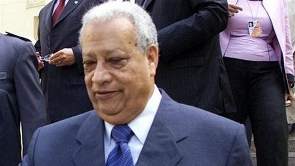 ضبط المتهمين بسرقة 350 ألف جنيه من شقة عاطف عبيد