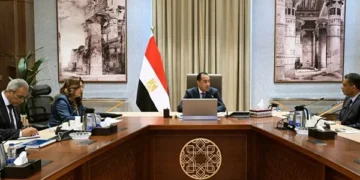مدبولي يوجه بضرورة إحداث نقلة حضارية شاملة بمدينة الغردقة والمدن السياحية بالمحافظة